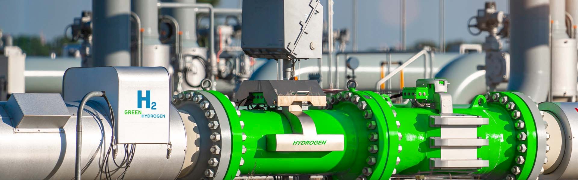 We provide containerized hydrogen and e-fuels solutions powered by renewables and waste.