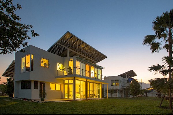 Phi Suea House